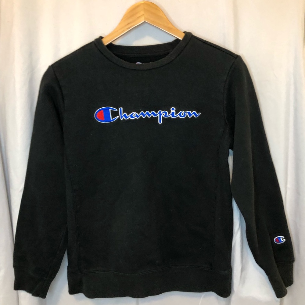 Champion‎ crew neck youth Black Sweatshirt Sz large embroidered logo